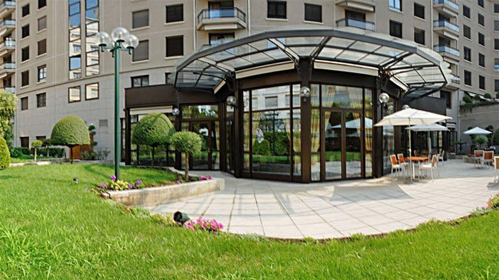 Warwick Reine Astrid - 4* Lyon